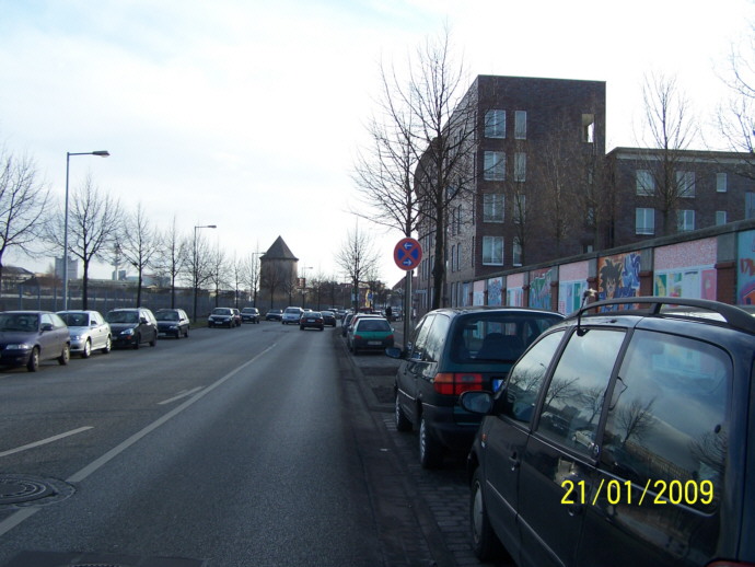 Parkverbot_auf_zwei_Zentimetern