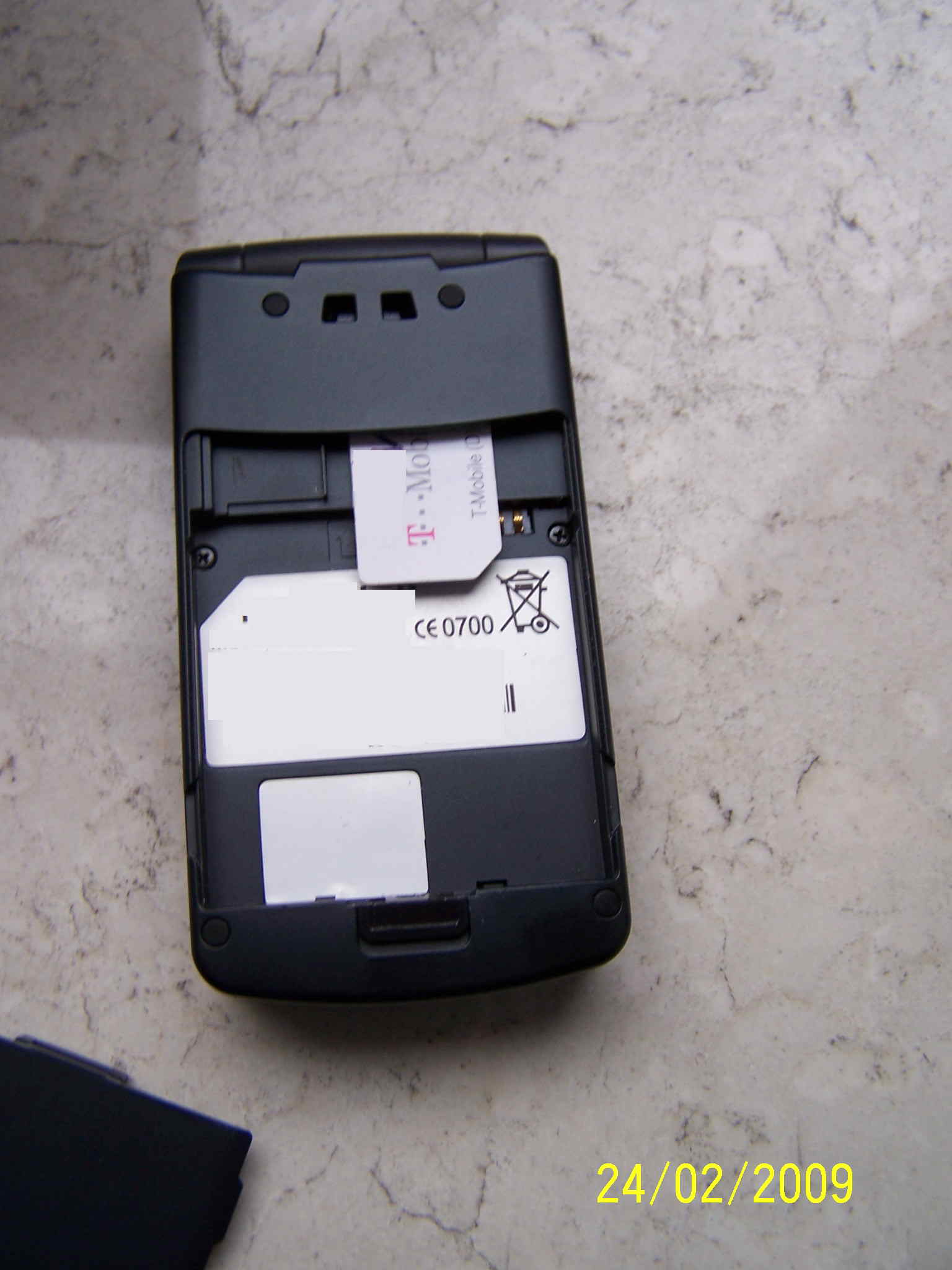 Zu kleines Mobilphone 1 Zu kleines Mobilphone 1